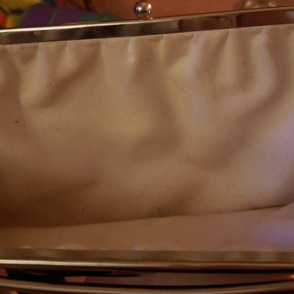 Vintage vinyl clutch FREE w every clothing purchase - Picture 2 of 2